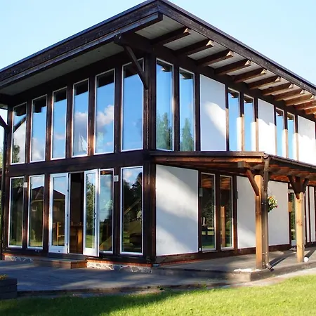 別荘 Aasavaelja Rannamaja *